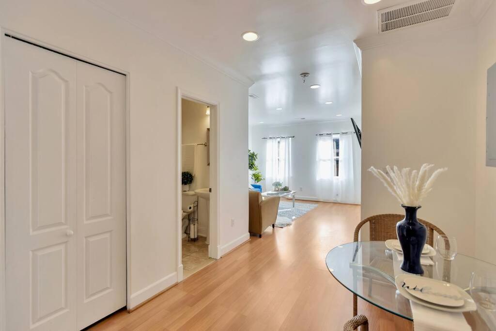 Dc A Lovely Urban Oasis Apartment