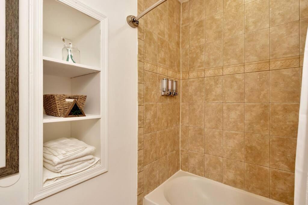 Dc A Lovely Urban Oasis Apartment Washington
